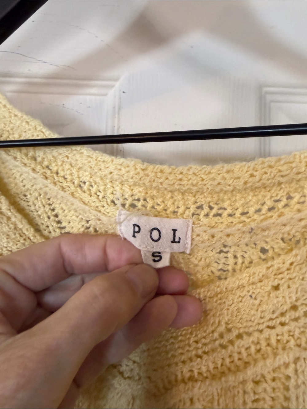 POL Soft Cable V-Neck Knit Sweater - Yellow oversized sz Small - Picture 5 of 9